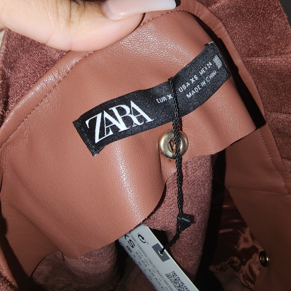 Zara Skirt Faux Leather Pleated - Picture 6 of 7